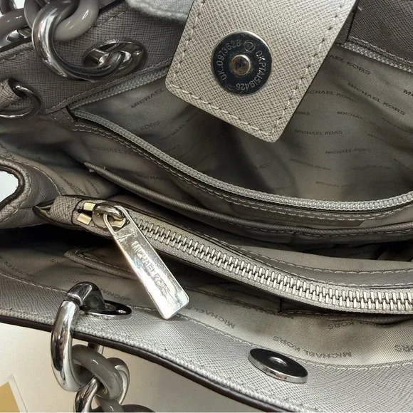 Michael Kors Cynthia Satchel Gray Saffiano Leather Chain Tote MK Charm - Picture 3 of 12